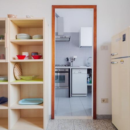 Bright&Cozy C5 Fiera Apartment Болонья Экстерьер фото