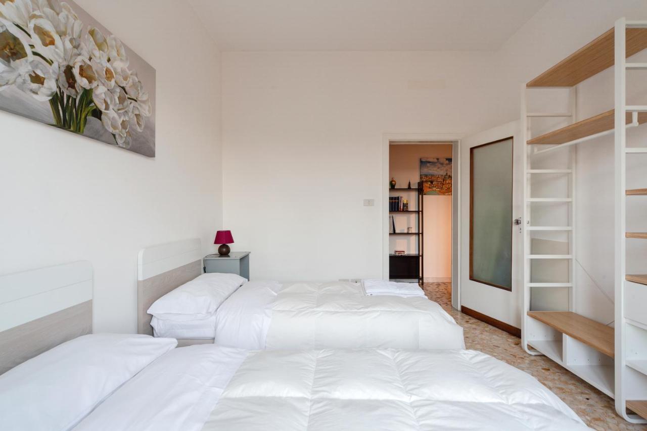 Bright&Cozy C5 Fiera Apartment Болонья Экстерьер фото